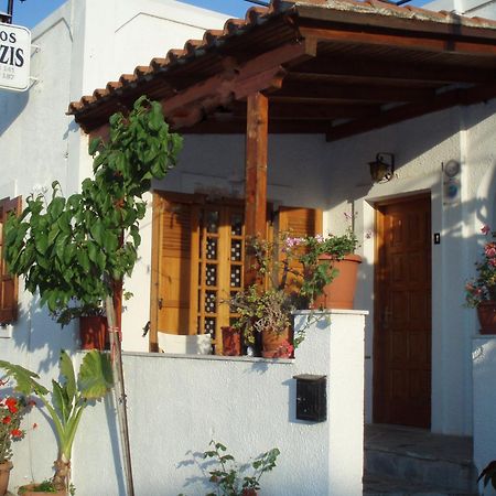 Pantazis Studios Aegina Exterior foto